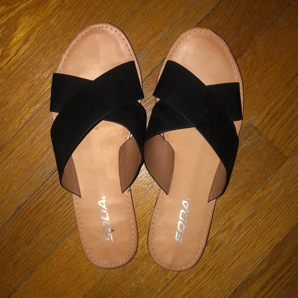 Soda sandals with black straps - worn but like new